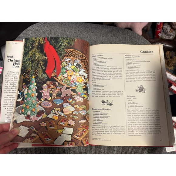 ideals‎ Christmas and Holiday Hard cover book - Picture 5 of 5